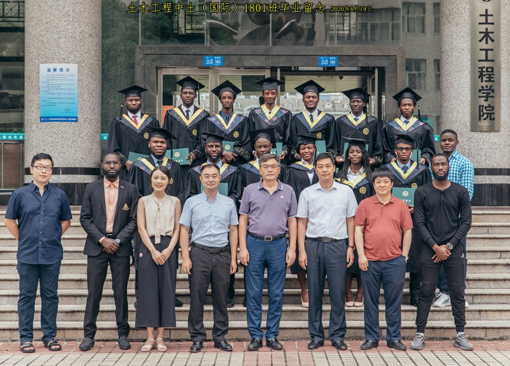 Graduating class of Nigerian engineers in China